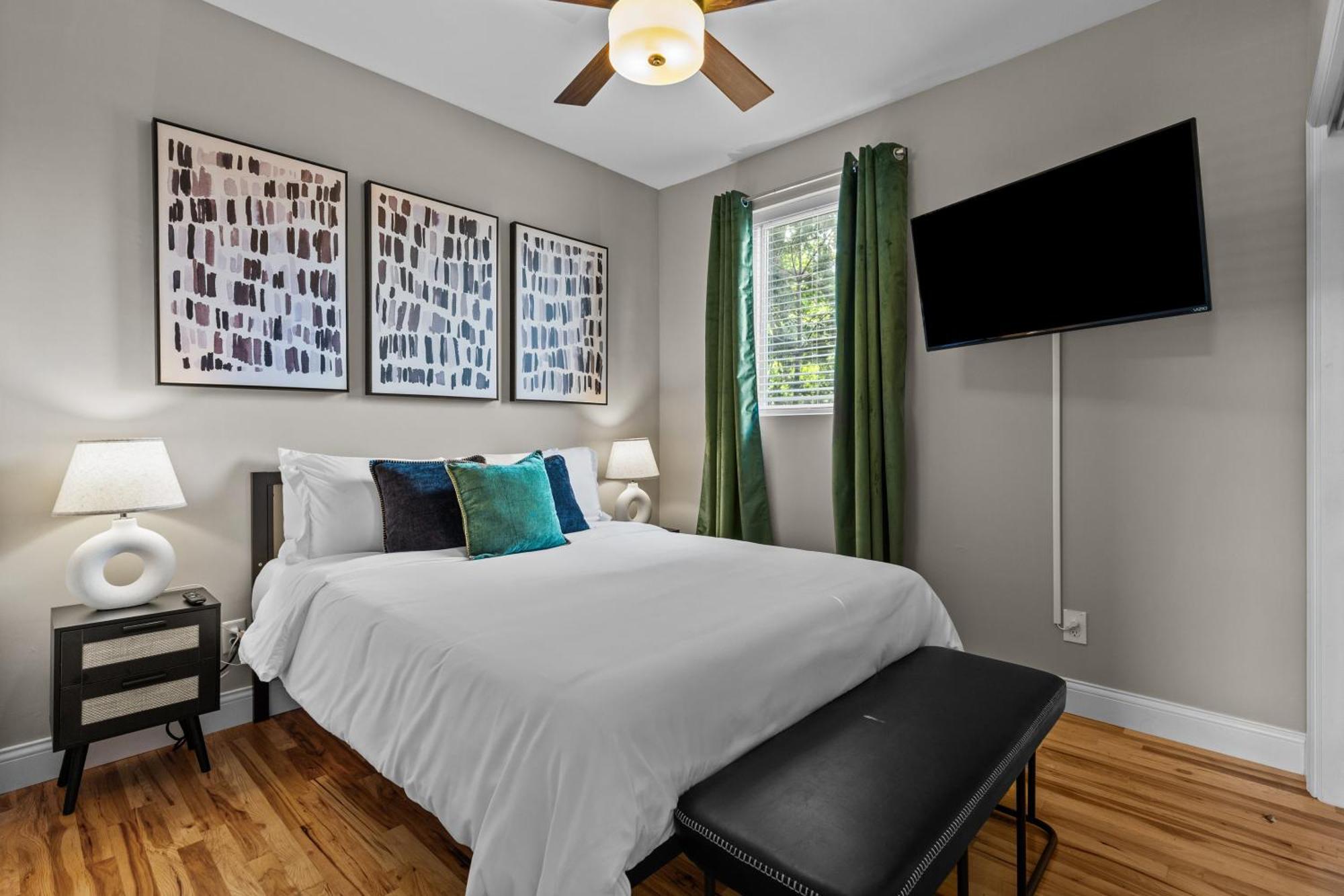 West End Whimsy | Jz Vacation Rentals Tower Grove Экстерьер фото